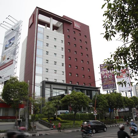 泗水市中心宜必思酒店 外观 照片